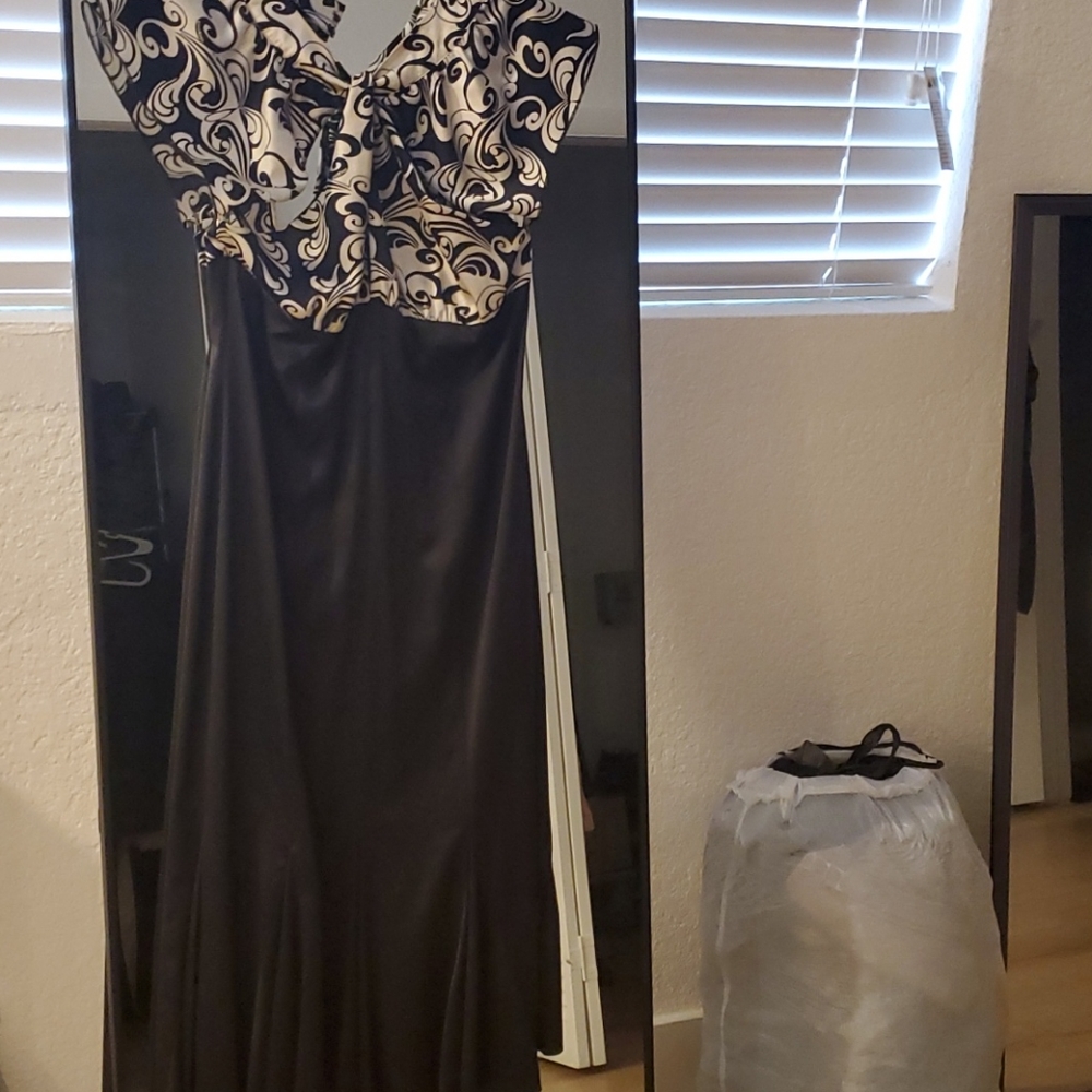 Black and white Bebe Dress